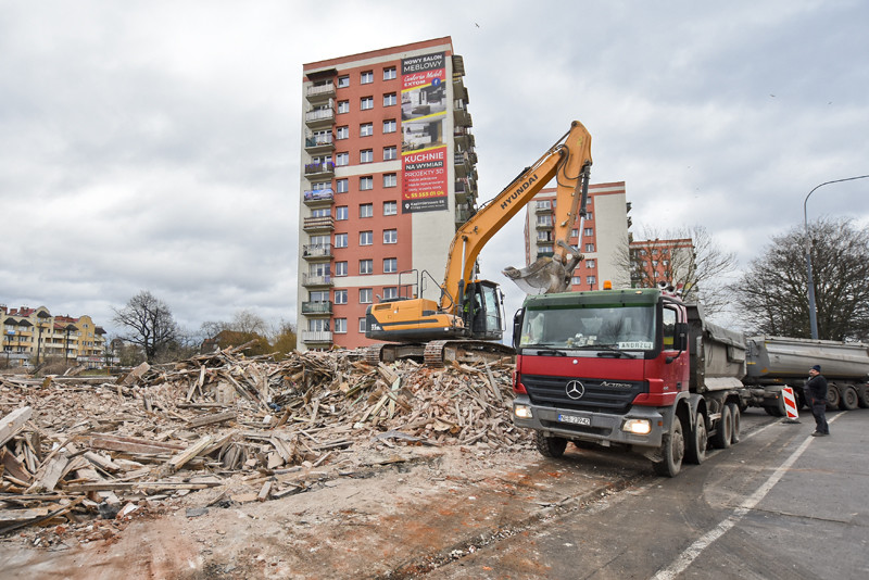 Elbląg, Wyburzanie na Grunwaldzkiej