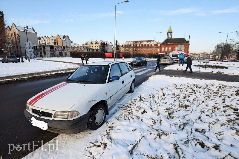Elbląg, Kobieta potrącona na przejściu Elbląg, Kobieta potrącona na przejściu