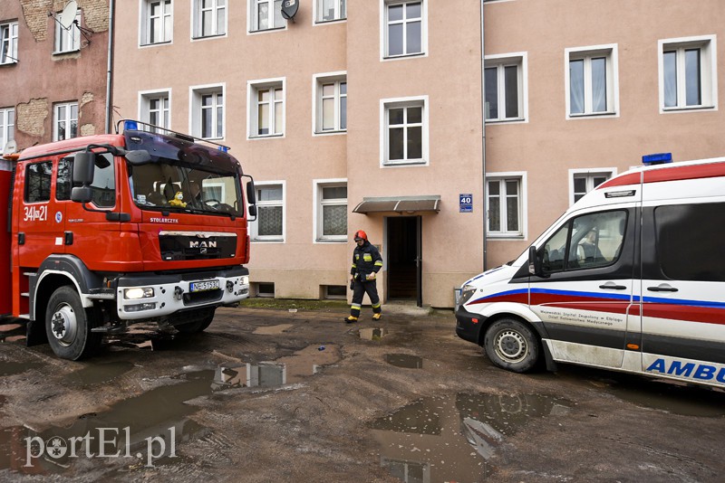 Elbląg, Czad na Słonecznej. Nieprzytomny mężczyzna trafił do szpitala