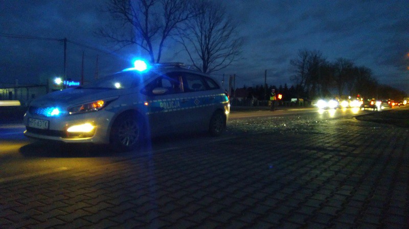 Elbląg, Odwieźli zmarzniętą kobietę do ośrodka wsparcia Elbląg, Odwieźli zmarzniętą kobietę do ośrodka wsparcia