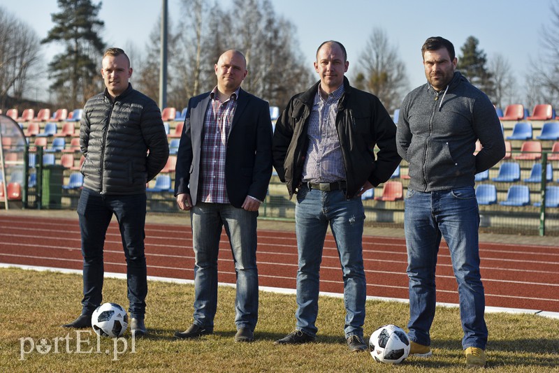 Elbląg, Stoją od lewej: Jakub Blażewicz, Piotr Zając, Marek Opiekulski, Tomasz Augustyńczyk Elbląg, Stoją od lewej: Jakub Blażewicz, Piotr Zając, Marek Opiekulski, Tomasz Augustyńczyk
