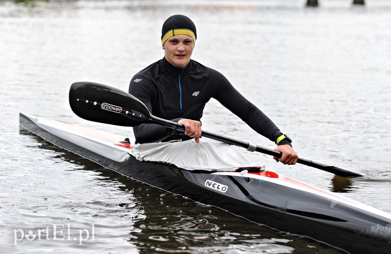 Elbląg, Przemysław Rojek rywalizuje ze starszymi kolegami. Z sukcesami