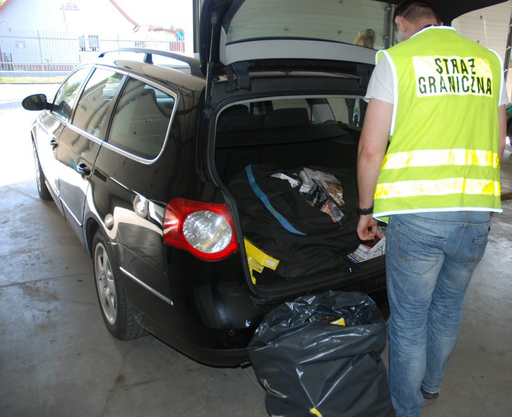 Elbląg, Wiozła papierosy z przemytu w bagażniku volkswagena