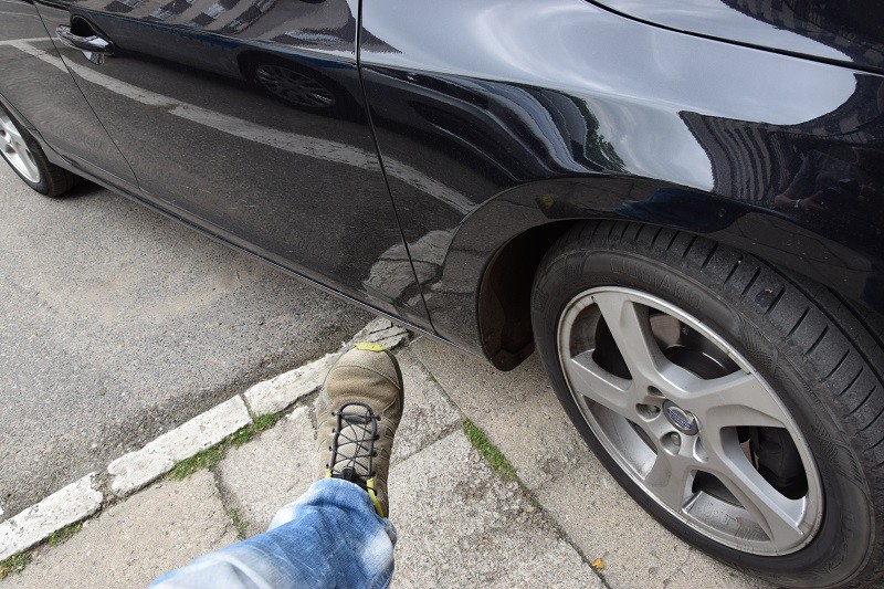 Elbląg, Uszkodził auto byłej partnerki, bo bał się o bezpieczeństwo dziecka