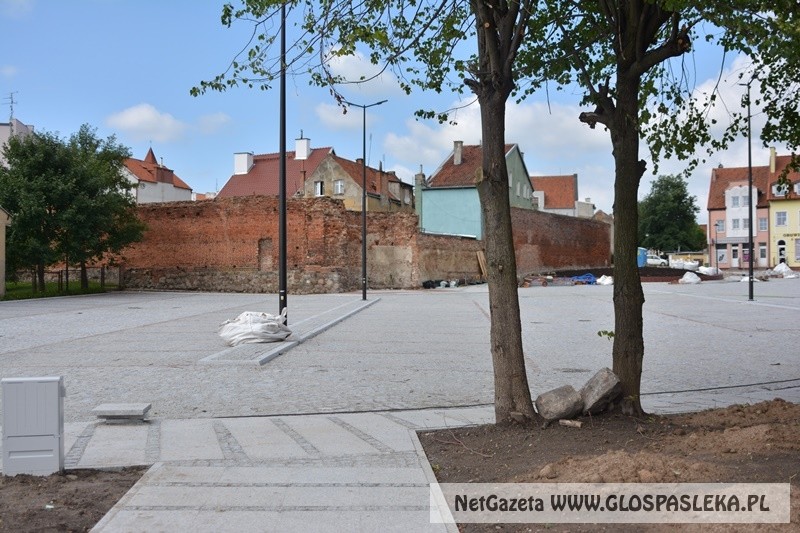 Elbląg, Parking Staromiejski tuż przed otwarciem. Zdjęcie pochodzi ze strony glospasleka.pl