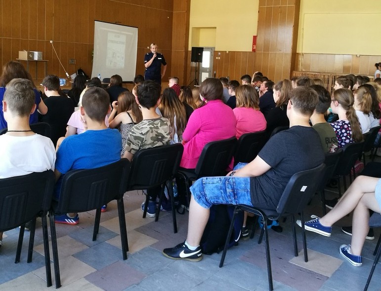 Elbląg, Policyjne spotkania w szkołach