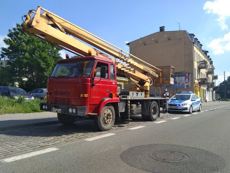 Elbląg, Policjanci skontrolowali stan techniczny pojazdów