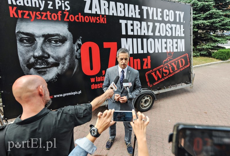 Elbląg, Senator PO Jerzy Wcisła wytyka Prawu i Sprawiedliwości podwójne nagradzanie swoich polityków Elbląg, Senator PO Jerzy Wcisła wytyka Prawu i Sprawiedliwości podwójne nagradzanie swoich polityków