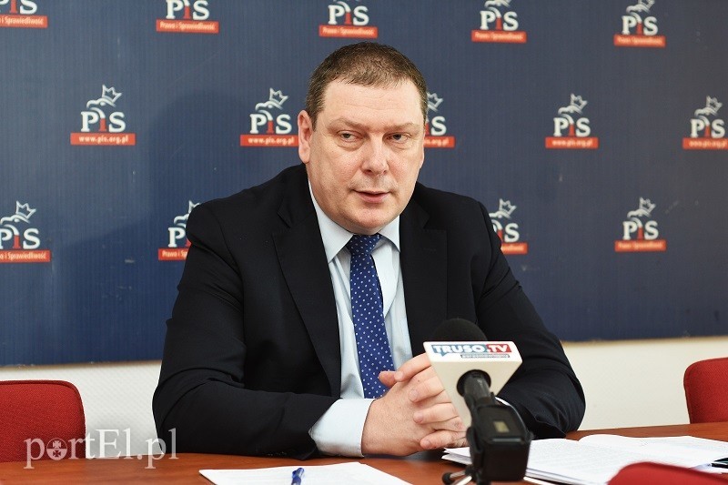 Elbląg, Jeśli po dwóch tygodniach od otrzymania ode mnie wezwania pan senator nie spełni moich żądań, skieruję pozew do sądu - zapowiedział dzisiaj Krzysztof Żochowski Elbląg, Jeśli po dwóch tygodniach od otrzymania ode mnie wezwania pan senator nie spełni moich żądań, skieruję pozew do sądu - zapowiedział dzisiaj Krzysztof Żochowski