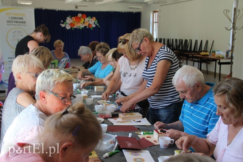 Elbląg, Seniorska mozaika w Suchaczu