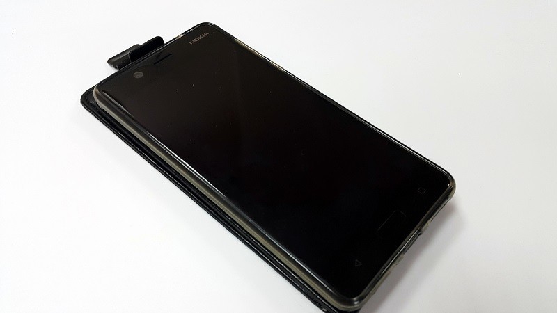 Elbląg, Znaleziono telefon. Policjanci poszukują właściciela Elbląg, Znaleziono telefon. Policjanci poszukują właściciela