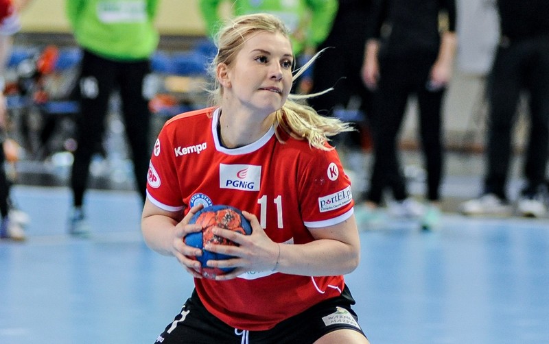 Elbląg, Doświadczona zawodniczka zostaje w Starcie