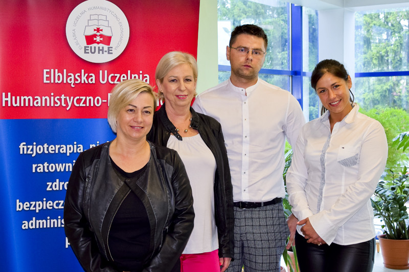 Od lewej: Agnieszka Sosik, Ewa Gronostaj, Bartłomiej Borowiecki oraz Patrycja Grześkowiak