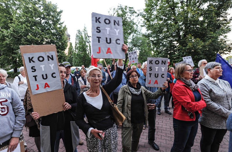 Elbląg, W pikiecie wzięło udział około stu osób...