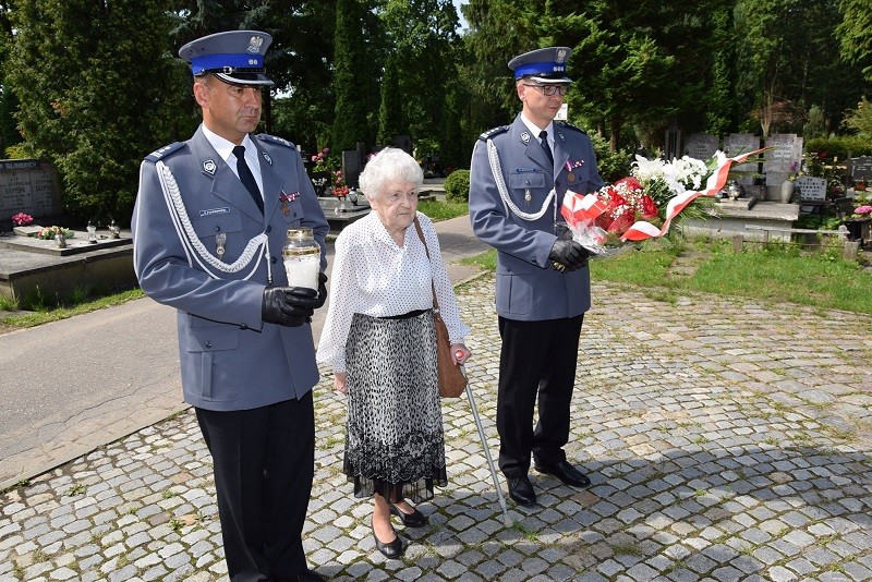 Elbląg, Policjanci pamiętają i dbają o pamięć