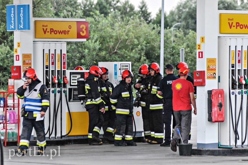 Elbląg, Strażacy interweniowali na stacji paliw