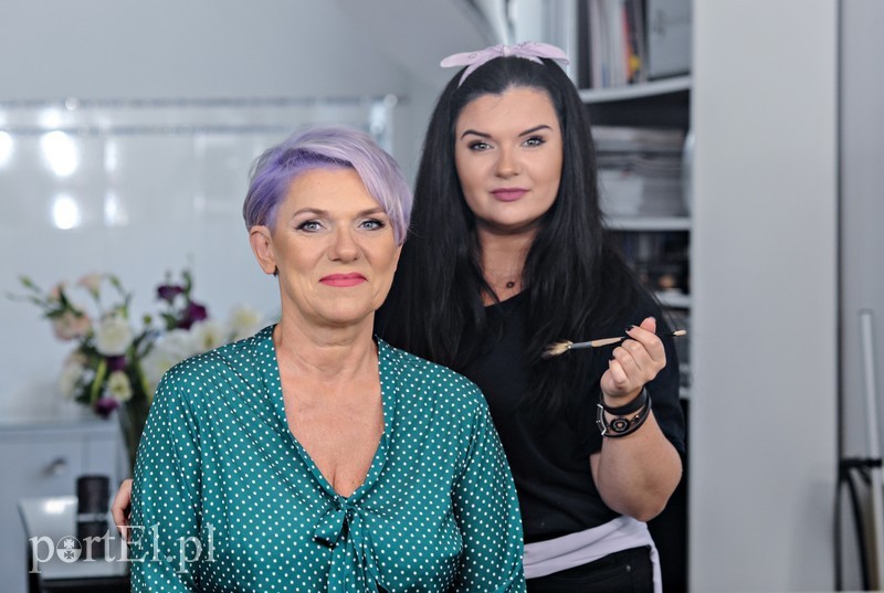 Elbląg, Anna Chmielewska (po lewej) i Agnieszka Śliwowska w Make Up Academy Elbląg, Anna Chmielewska (po lewej) i Agnieszka Śliwowska w Make Up Academy