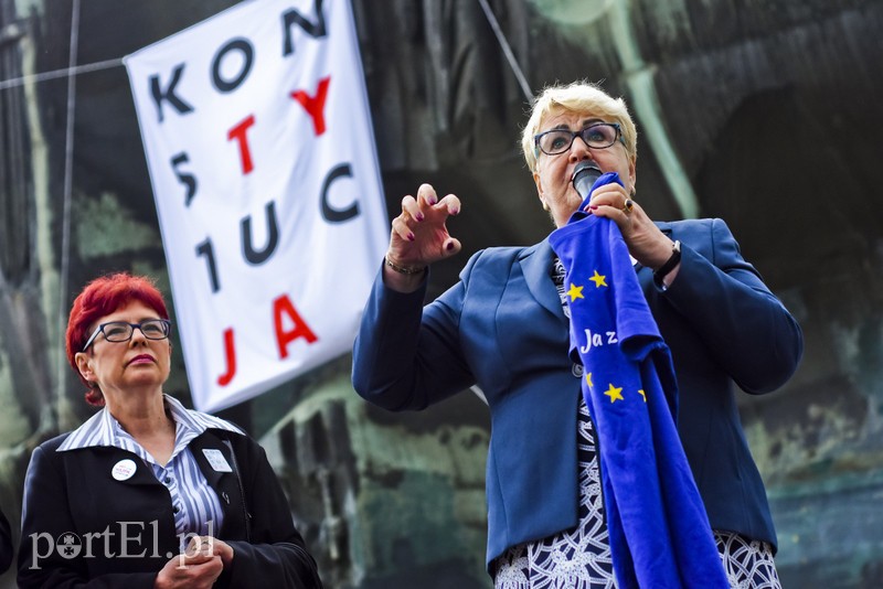 Elbląg, Dziś do Elbląga przyjechała Henryka Krzywonos - Strycharska