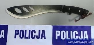 Elbląg, Z maczetą rzucił się na brata Elbląg, Z maczetą rzucił się na brata