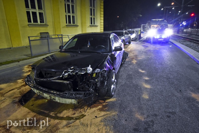 Elbląg, Zmieniała pas i uderzyła w barierki