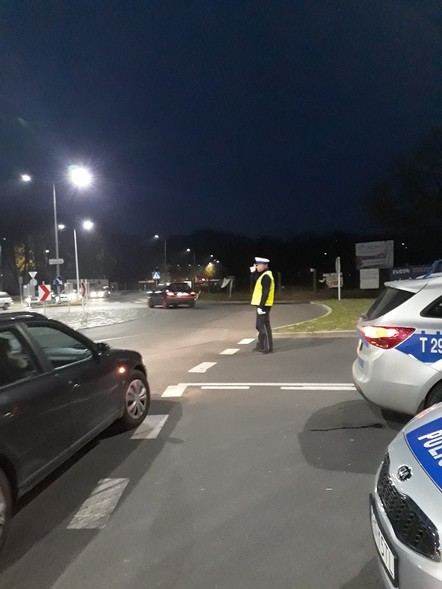 Elbląg, 1 listopada bez poważnych zdarzeń drogowych Elbląg, 1 listopada bez poważnych zdarzeń drogowych