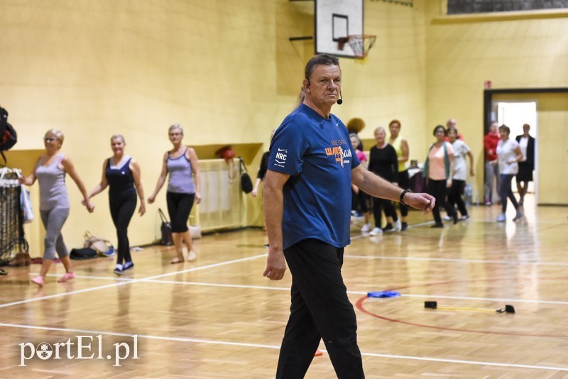 Elbląg, Jacek Wszoła przeprowadził trening dla elbląskich seniorów (foto Michał Skroboszewski)