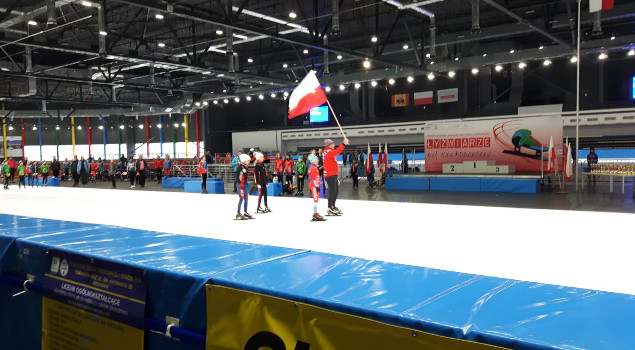 Elbląg, Elbląscy łyżwiarze dla Niepodległej