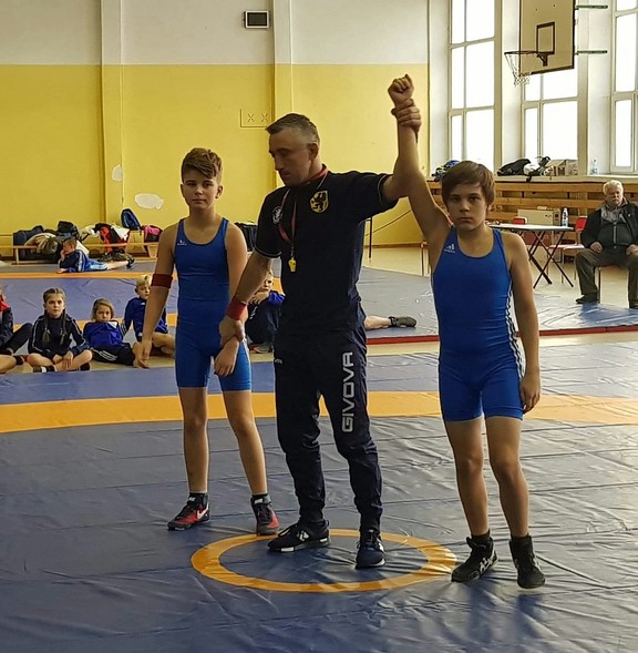 Elbląg, Elbląscy zapaśnicy ze złotym medalem