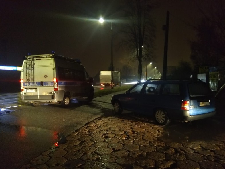 Elbląg, Pijany mężczyzna omal nie wjechał „pod prąd” Elbląg, Pijany mężczyzna omal nie wjechał „pod prąd”