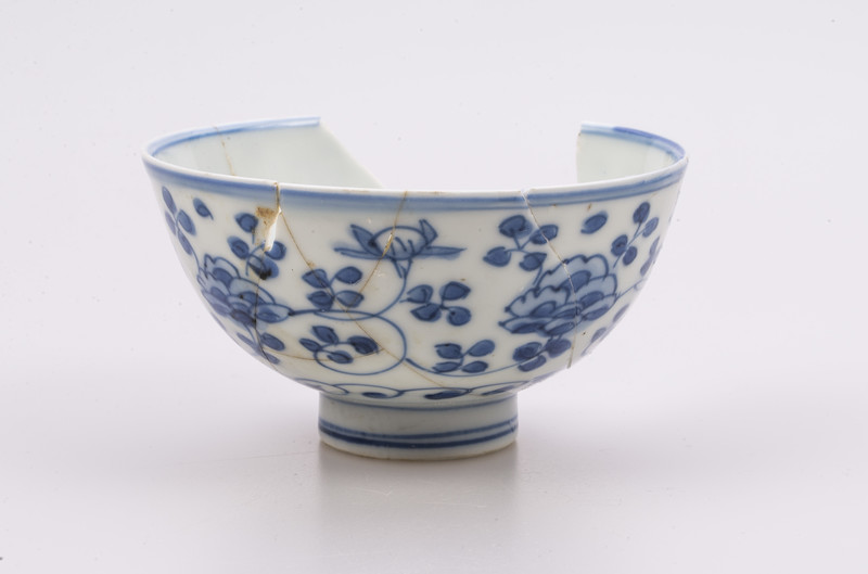 Elbląg, Porcelanowa miska na ryż (Historia jednego przedmiotu cz. 152) Elbląg, Porcelanowa miska na ryż (Historia jednego przedmiotu cz. 152)