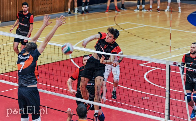 Elbląg, Siatkarze postawili się liderowi
