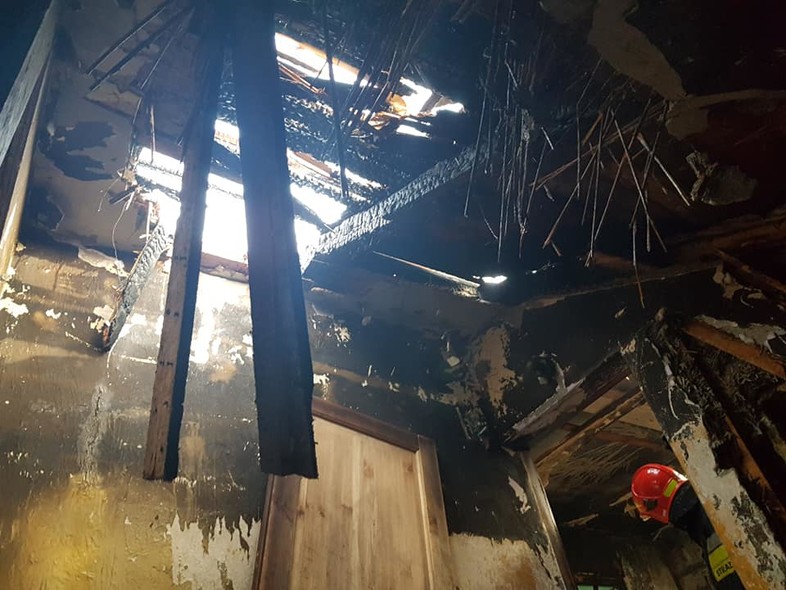 Elbląg, Pożar zniszczył ich dom, proszą o pomoc Elbląg, Pożar zniszczył ich dom, proszą o pomoc