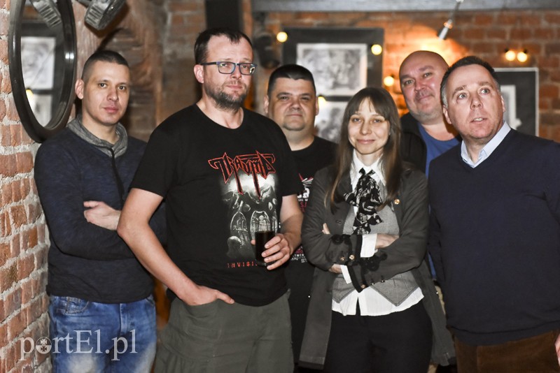 Elbląg, "Grupa trzymająca władzę": Kuba, Krzysiek, Szymon, Pamela, Artur, Janusz Elbląg, "Grupa trzymająca władzę": Kuba, Krzysiek, Szymon, Pamela, Artur, Janusz