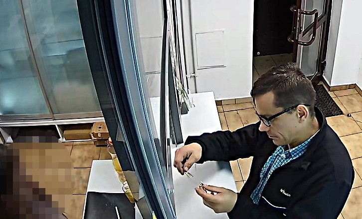 Elbląg, Okradł lombard. Poznajesz tego mężczyznę? Elbląg, Okradł lombard. Poznajesz tego mężczyznę?