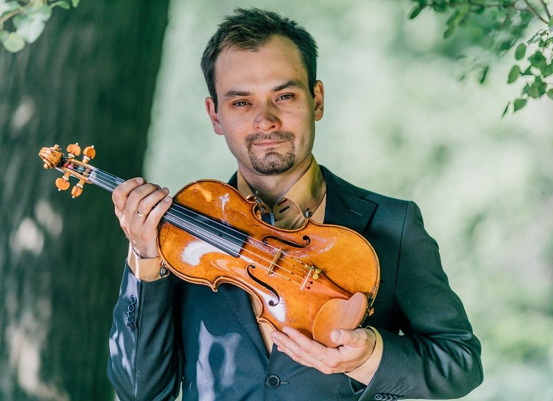 Elbląg, Klasyka spod stradivariusa płynąca