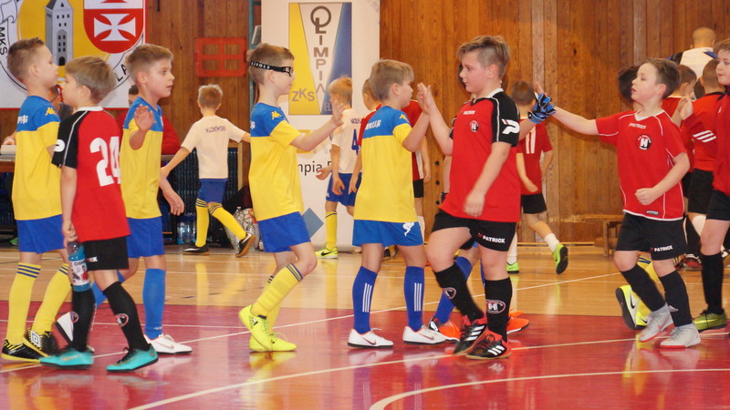 Elbląg, Czarni Pruszcz Gdański minimalnie lepsi od Olimpii Elbląg, Czarni Pruszcz Gdański minimalnie lepsi od Olimpii
