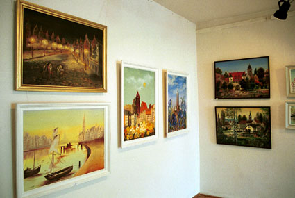 Elbląg, Wystawę "Elbląg na przełomie wieków" można oglądać od piątku w Galerii Pro Arte Pax przy ul. A. Struga Elbląg, Wystawę "Elbląg na przełomie wieków" można oglądać od piątku w Galerii Pro Arte Pax przy ul. A. Struga