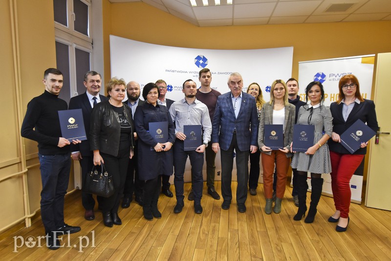 Elbląg, Dzisiaj startupowcy podpisali umowy na realizację projektu Elbląg, Dzisiaj startupowcy podpisali umowy na realizację projektu