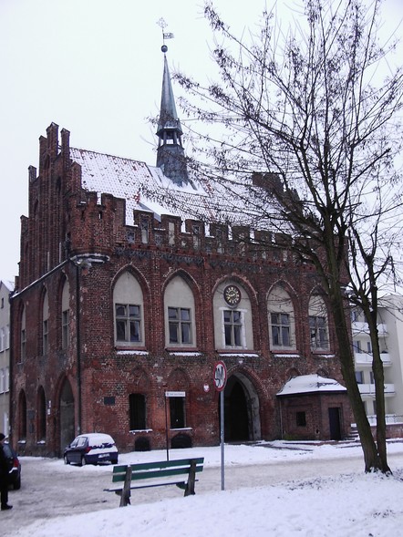 Elbląg, W tym budynku mieścił się ratusz, dzisiaj funkcjonuje tutaj dom kultury