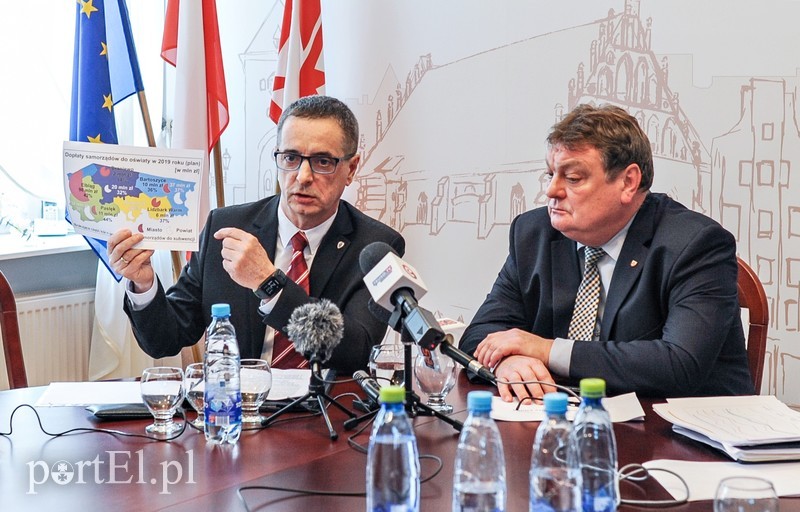 Elbląg, W konferencji z prezydentem Witoldem Wróblewskim wziął udział m.in. senator Jerzy Wcisła Elbląg, W konferencji z prezydentem Witoldem Wróblewskim wziął udział m.in. senator Jerzy Wcisła