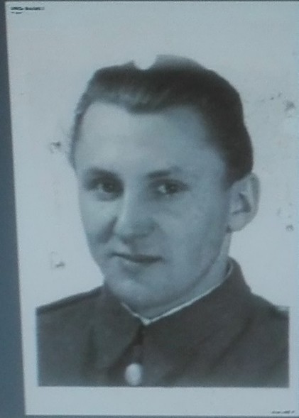 Elbląg, Źródło: Akta osobowe funkcjonariusza MO/UB/SB – Stefan B., imię ojca Stanisław, ur. 27.11.1922/26.11.1922 r. sygn. IPN Gd 066/59/1 Elbląg, Źródło: Akta osobowe funkcjonariusza MO/UB/SB – Stefan B., imię ojca Stanisław, ur. 27.11.1922/26.11.1922 r. sygn. IPN Gd 066/59/1