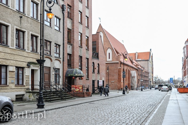 Elbląg, Dlaczego uliczne lampy świecą w dzień Elbląg, Dlaczego uliczne lampy świecą w dzień