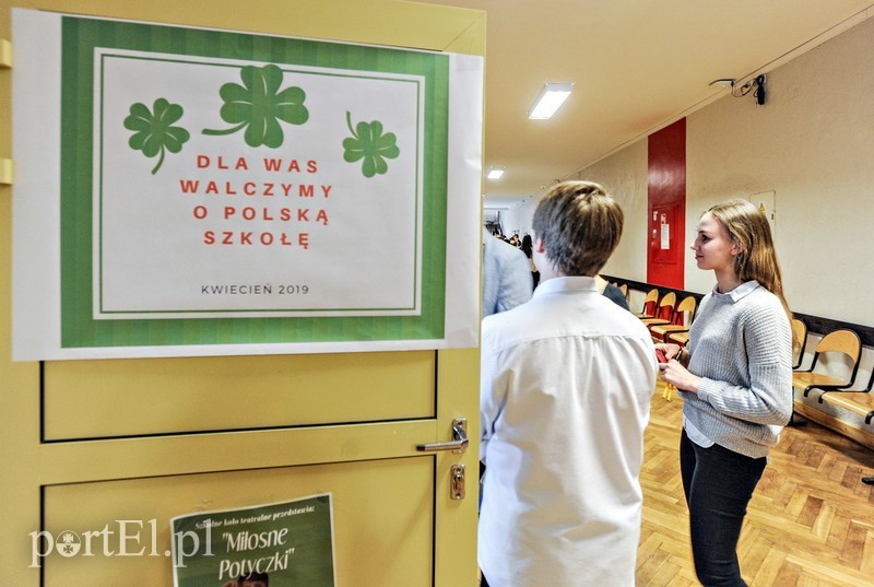 Elbląg, Prezydent zapewnia, że mimo strajk, składy komisji egzaminacyjnej są kompletne Elbląg, Prezydent zapewnia, że mimo strajk, składy komisji egzaminacyjnej są kompletne