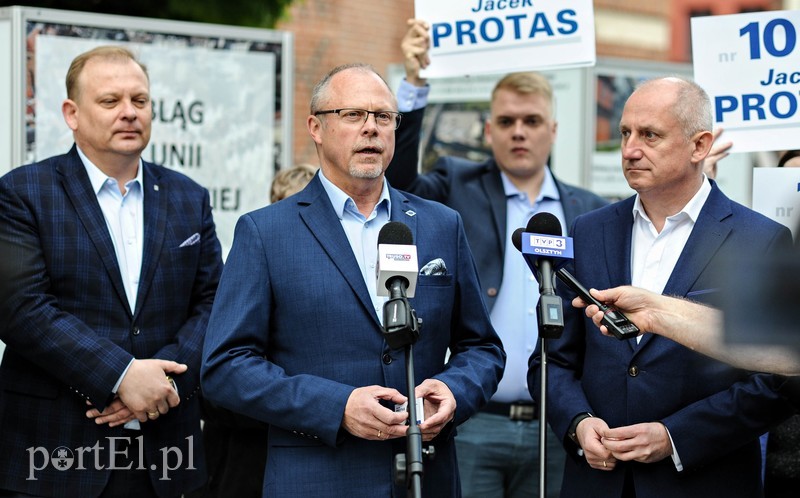 Elbląg, Posła Jacka Protasa w eurowyścigu wspierał dziś w Elblągu poseł Sławomir Neumann Elbląg, Posła Jacka Protasa w eurowyścigu wspierał dziś w Elblągu poseł Sławomir Neumann