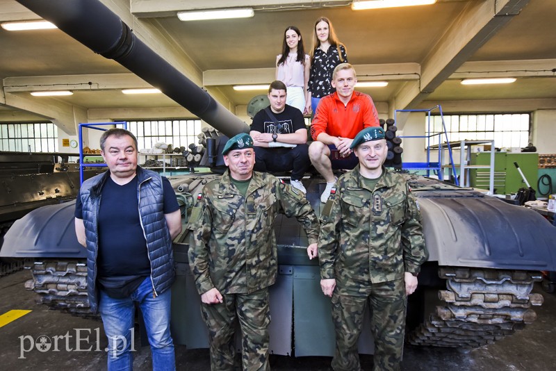 Elbląg, Dominik, Adrian, Marta i Monika chcą z wojskiem związać swoją karierę zawodową Elbląg, Dominik, Adrian, Marta i Monika chcą z wojskiem związać swoją karierę zawodową