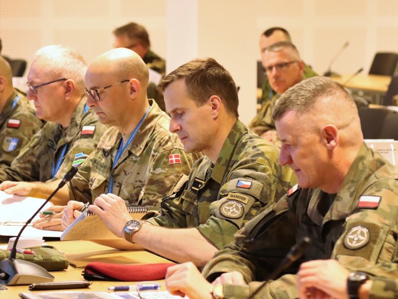 Elbląg, To była pierwsza konferencja dowódcy dywizji