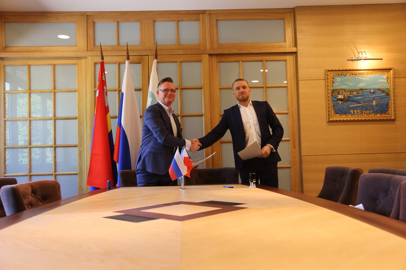 Elbląg, Artur Zgliński, dyrektor portu w Elblągu i Andrey Moshkov, przedstawiciel Rosmorportu Elbląg, Artur Zgliński, dyrektor portu w Elblągu i Andrey Moshkov, przedstawiciel Rosmorportu