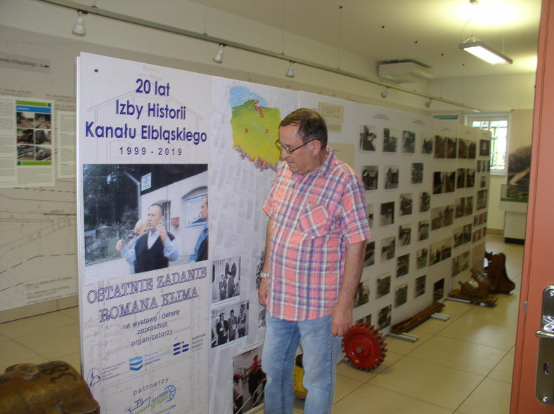 Elbląg, Ryszard Klim na wystawie poświęconej pamięci brata, zasłużonego dla gospodarki wodnej Elbląg, Ryszard Klim na wystawie poświęconej pamięci brata, zasłużonego dla gospodarki wodnej