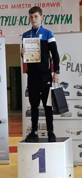 Elbląg, Złoty medal dla Maximiliana McGowana (zapasy) Elbląg, Złoty medal dla Maximiliana McGowana (zapasy)