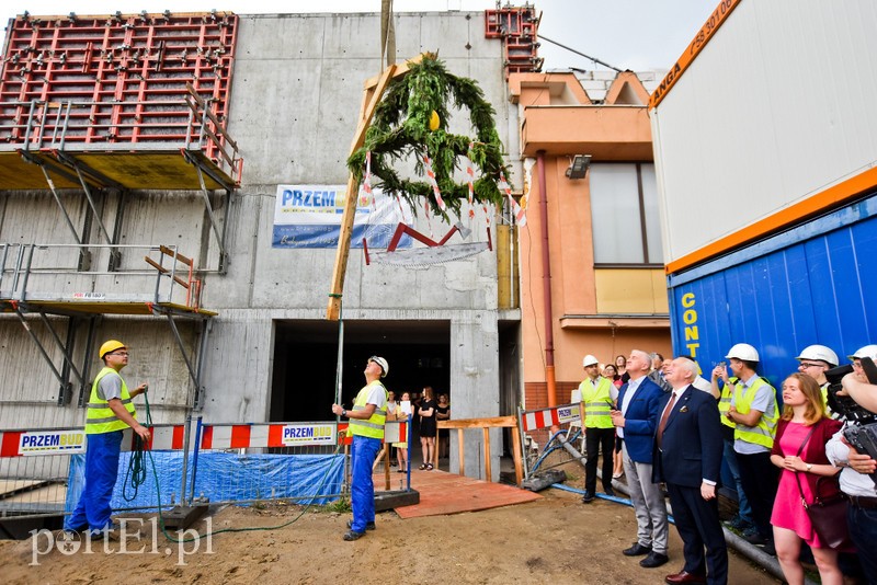 Elbląg, Wiecha już jest, prace idą dalej Elbląg, Wiecha już jest, prace idą dalej